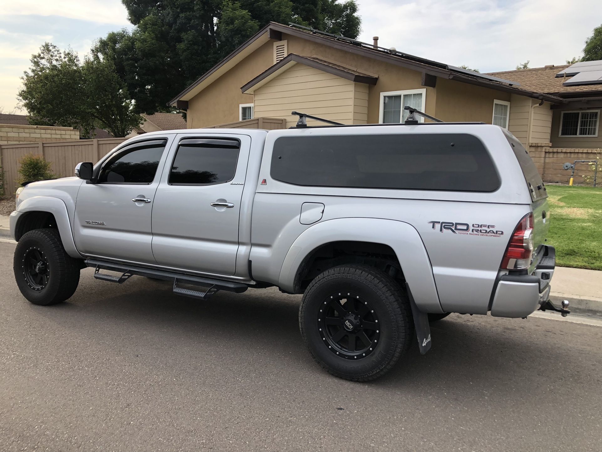 2015 Toyota Tacoma Camper Shell