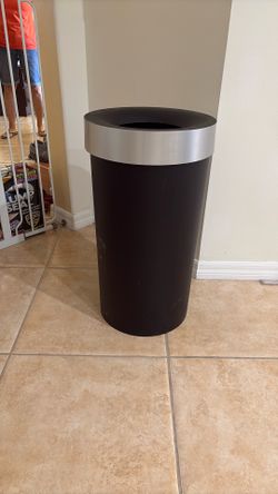 Umbra Tall Garbage Dispensers