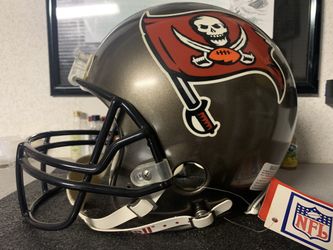 Tampa Bay Bucs Riddell Display Helmet