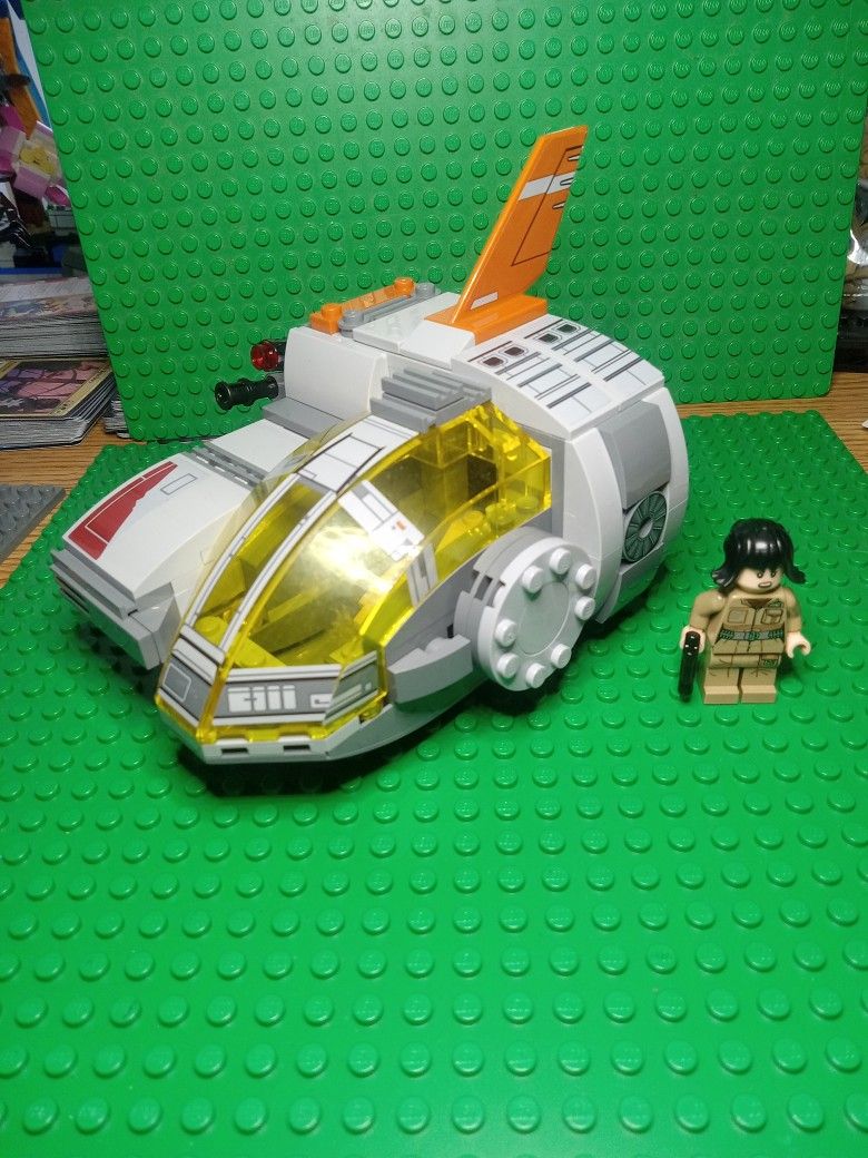 Lego Star Wars 75176 Resistance Transport Pod W/Rose Tico