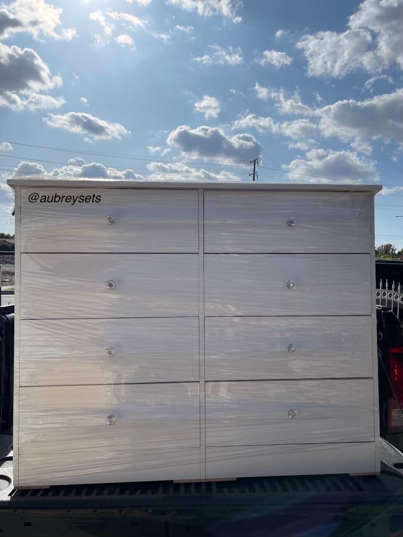 White 8 Drawer Dresser 