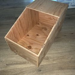 Rabbit Nest Box