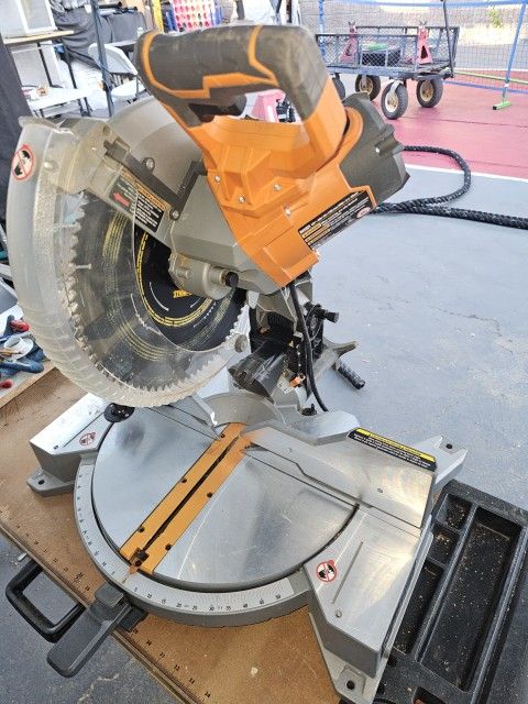 Ridgid R4221 15 Amp 12" Corded Dual Bevel Miter Saw With Lazer Light