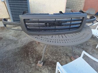 03-06 Front girlle For Gmc Sierra 1500 Original 