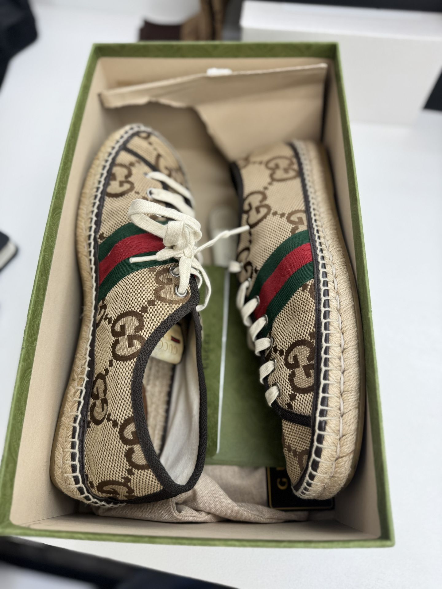 Gucci L ‘ AVEUGLE