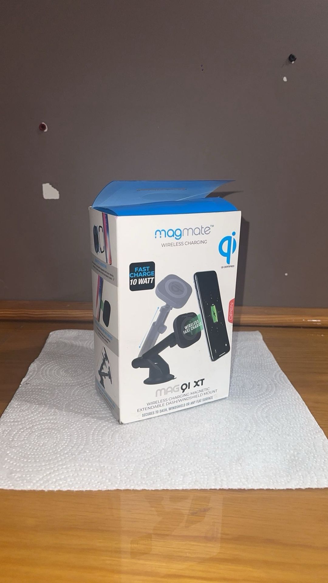 Premier MagMate Wireless Charging Magnetic Dash and Windshield Mount