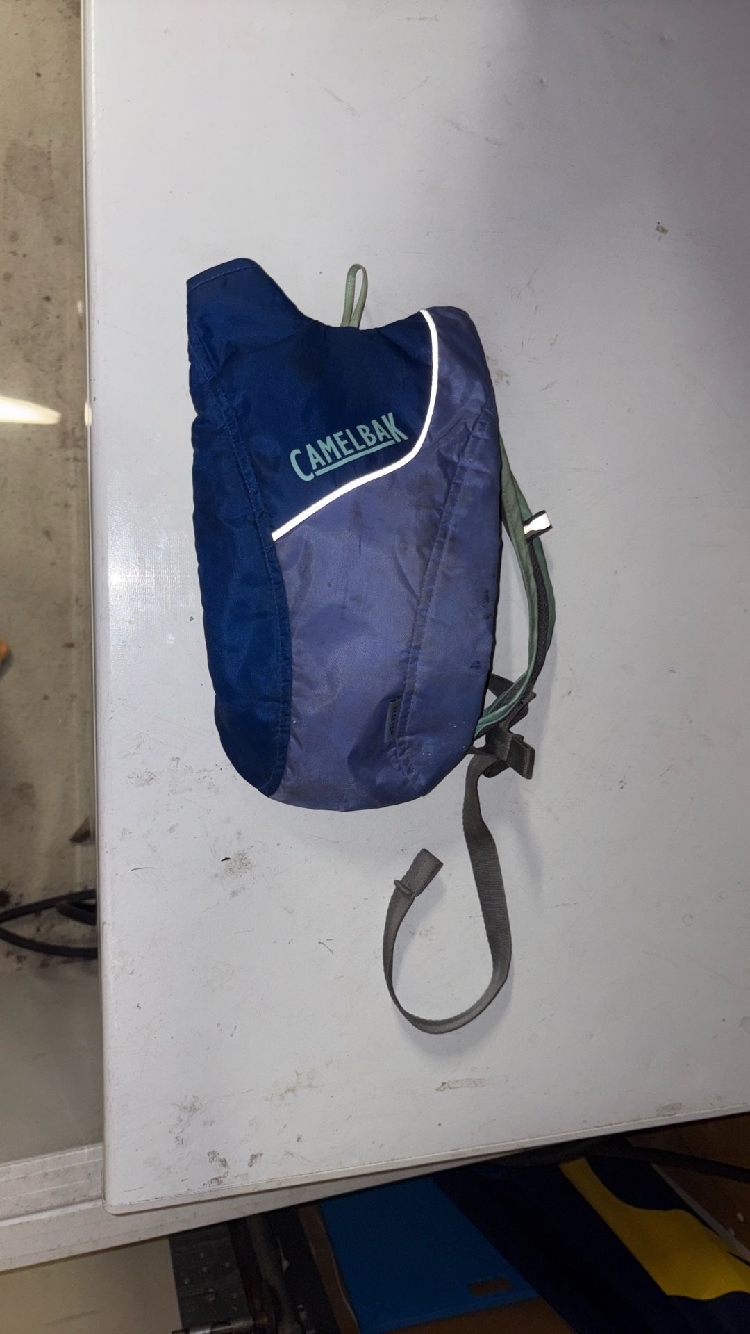 🚶‍♂️ CamelBak Skeeter Pack – Hydration Backpack (No Water Bladder)