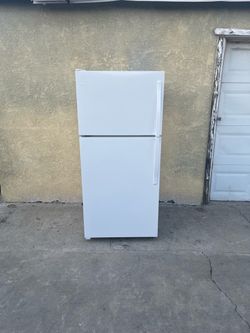 Refrigerator whirlpool