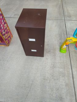 Filing cabinet free