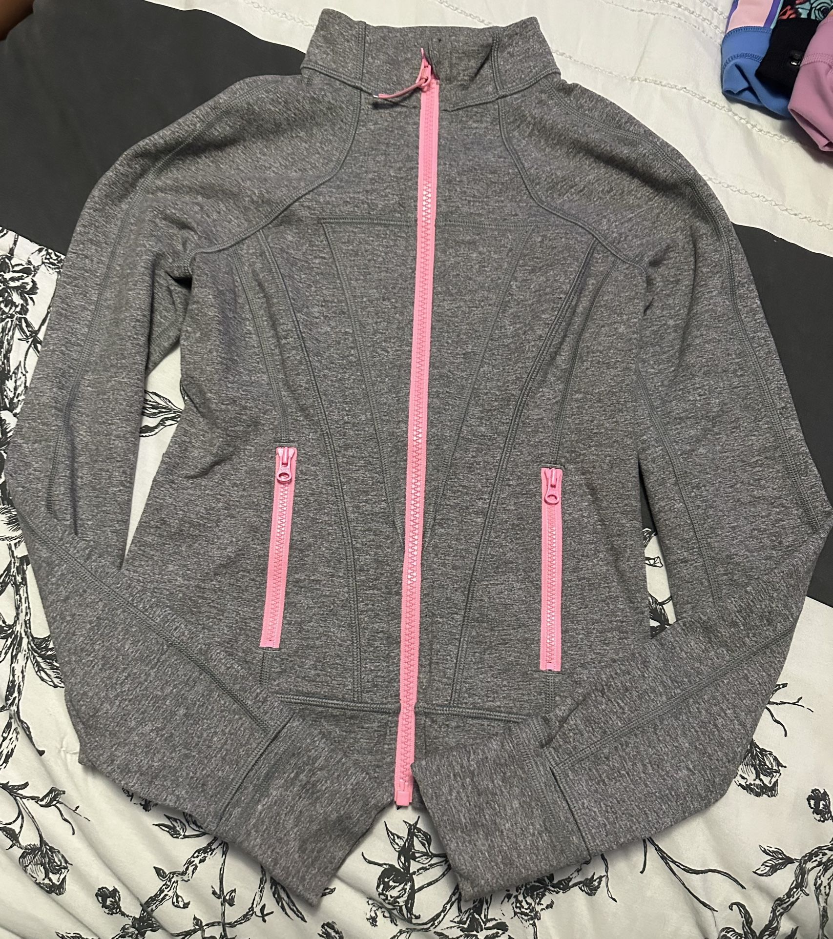Ivivva Zip Ups Girls 10