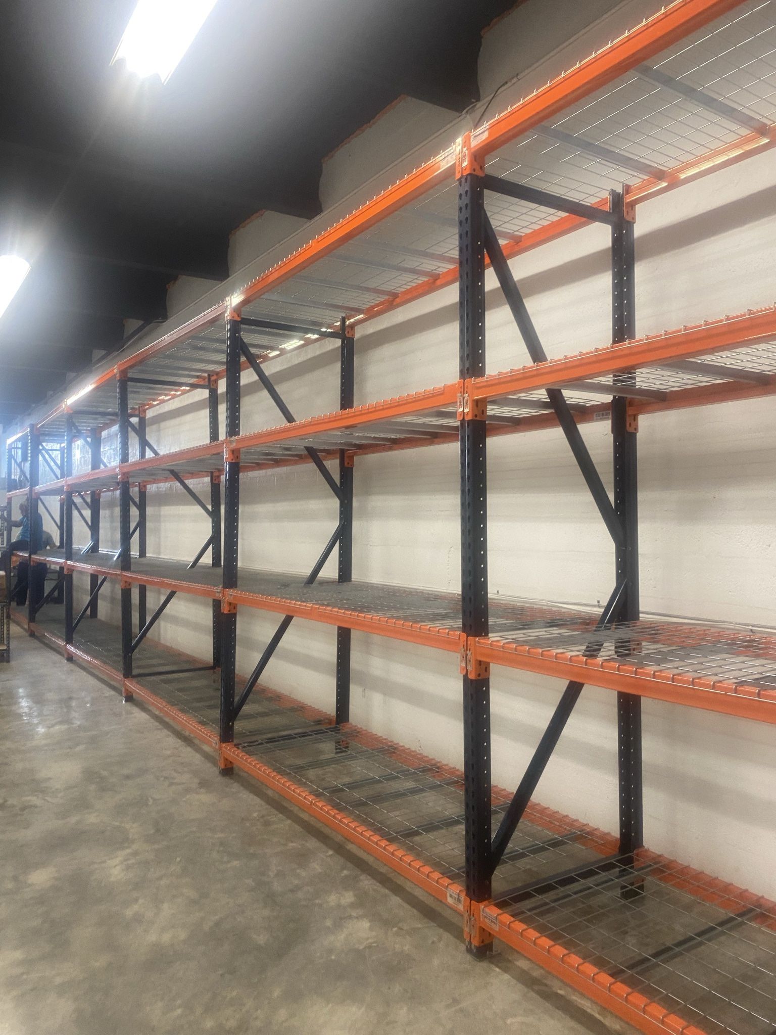 PALLET RACKS POSITION NEW AND USED CONDITION