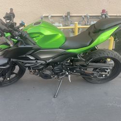 2024 Kawaski Ninja Z500 ABS