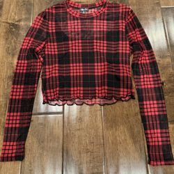 XS Red and Black Plaid Long Sleeve Crop Top