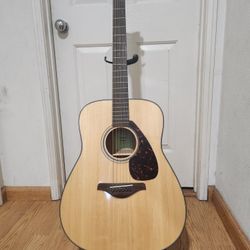 Yamaha Fg800