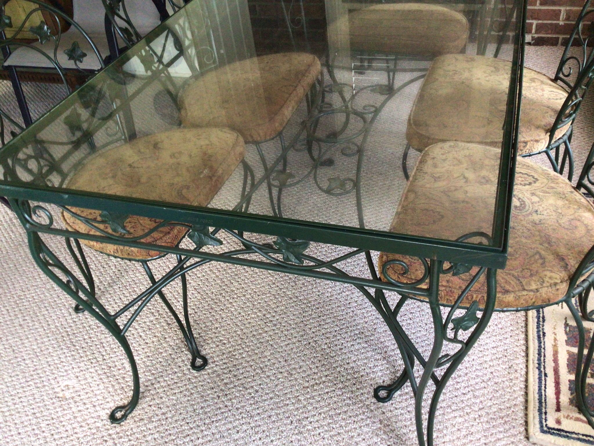 Wrought Iron And Glass Table With 6 Chairs