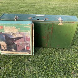 Vintage Coleman Camp stove W/ Oven