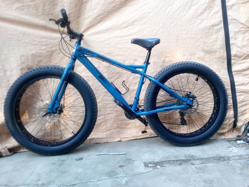 Mongoose Juneau 26 Inch Fat Tire Bike