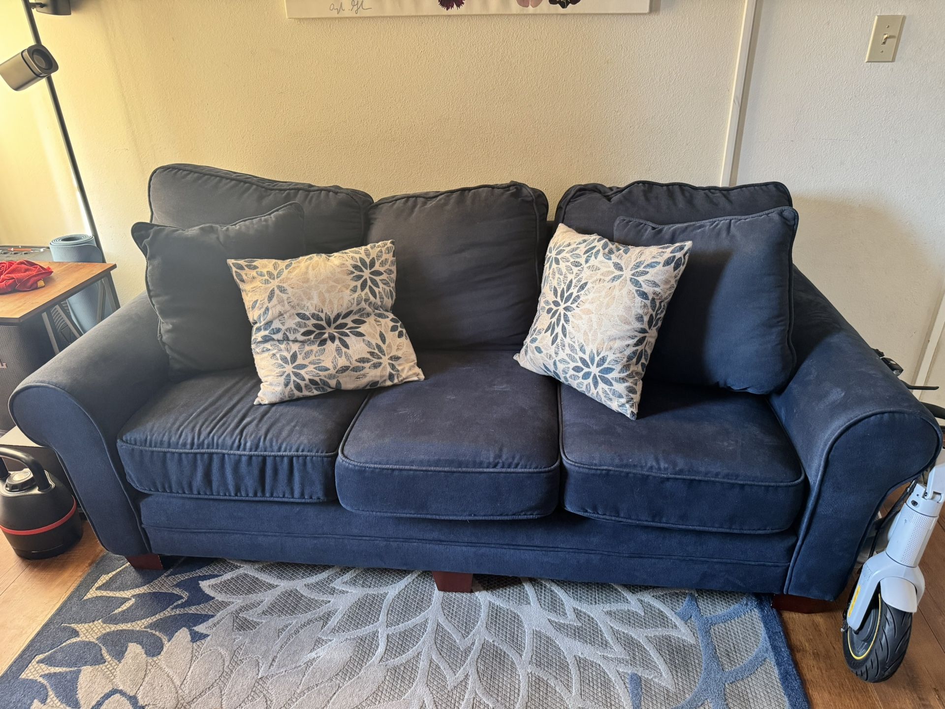Blue Couch (FREE)