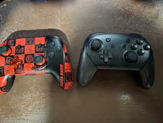 2 Nintendo switch pro controllers