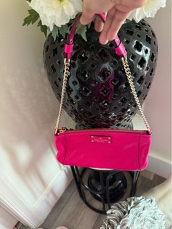 Pretty Pretty Hand Bag From Kate Spade ! Excellent Condition.