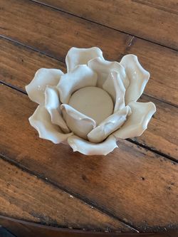 CANDLE HOLDER
