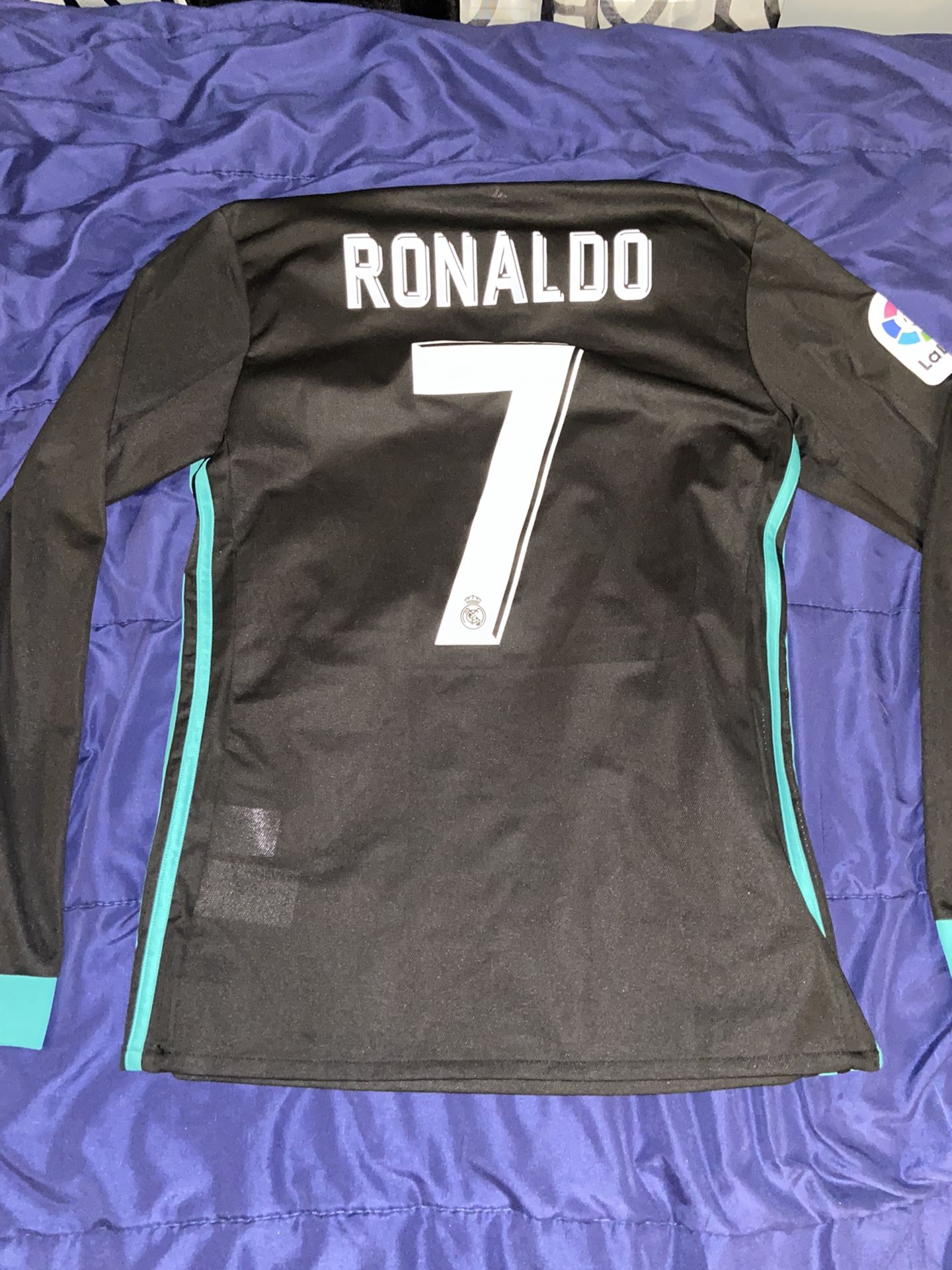 Cristiano Ronaldo Real Madrid 2017 UEFA Jersey L for Sale in Chicago, IL -  OfferUp