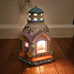 Vintage Lighthouse Cottage Night Light – Ceramic Light-Up Accent Lamp – 7½"