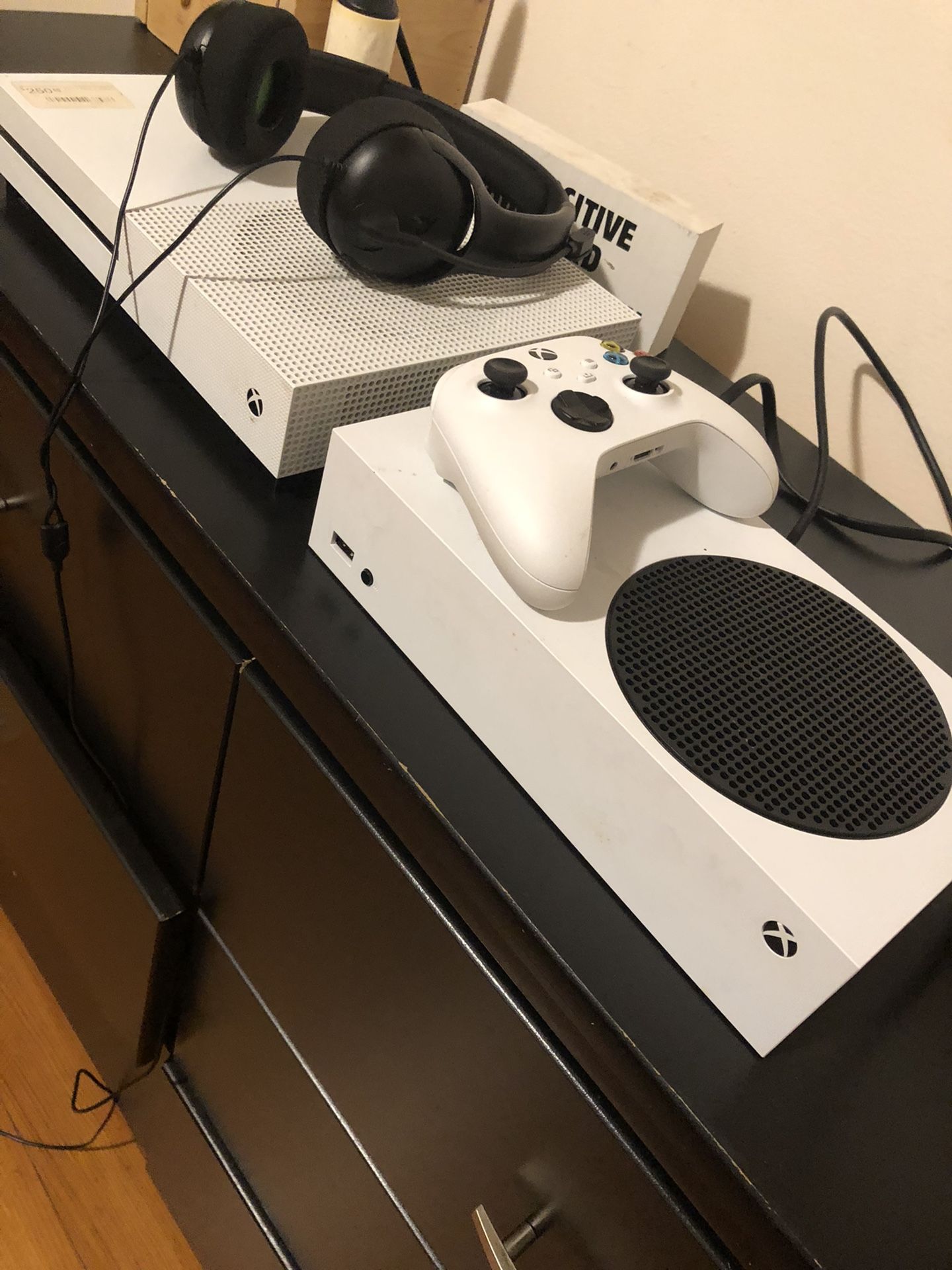 Xbox One && Xbox series S