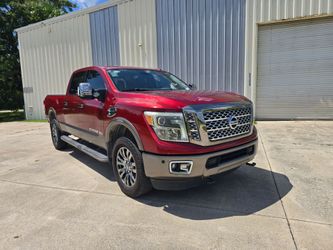 2017 Nissan Titan
