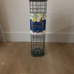 Featherland Paradise Wild Bird Feeder