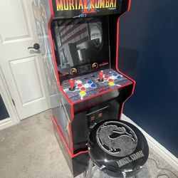Mortal Kombat Video Game With chair***