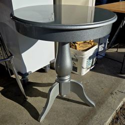 GLAM ROUND PEDESTAL ACCENT TABLE