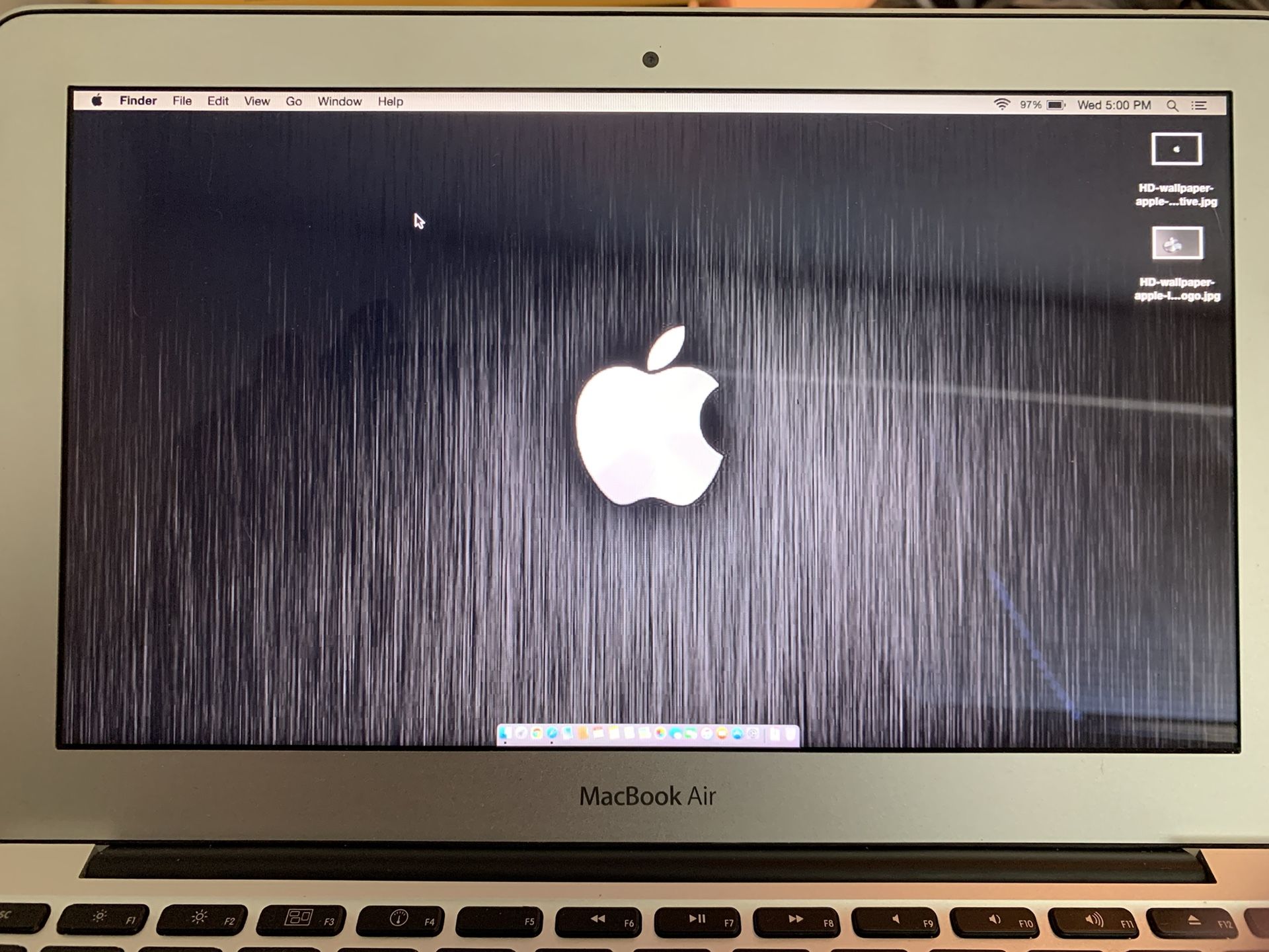Late 2010 MacBook Air 11” W/ Upgrade 256gb SSD flawless screen
