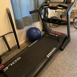 Sole F63 Treadmill 