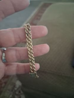 14 kt Gold Dual Rope Chain Bracelet w/gold cross charm