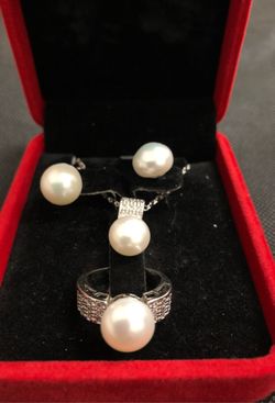 White south sea pearls