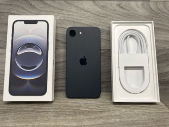 Apple iPhone 16e Unlocked (A1D027535)