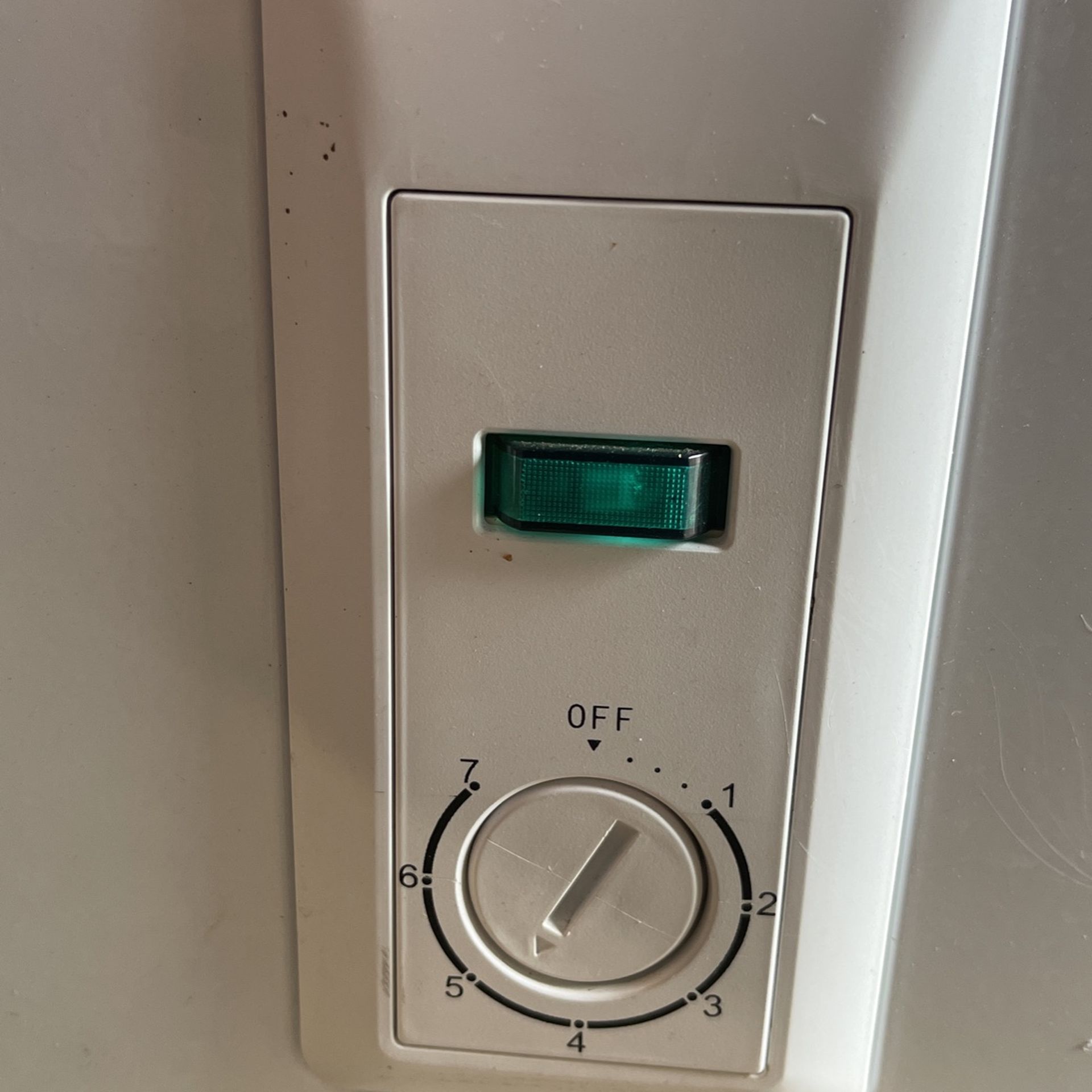 HAIER Chest Freezer 100 for Sale in Seattle, WA OfferUp