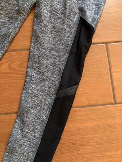 Victoria's Secret Pink Ultimate Gray and Black Leggings XS 