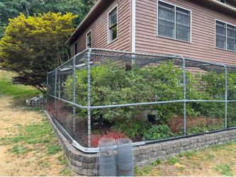 Steel frame for garden netting