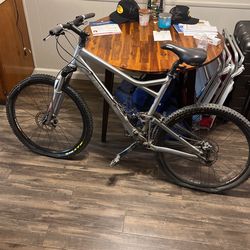 Giant Mountain Bike