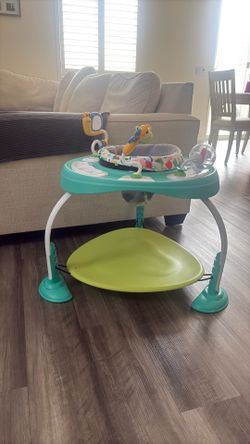 Baby 2 in 1 jumper and table