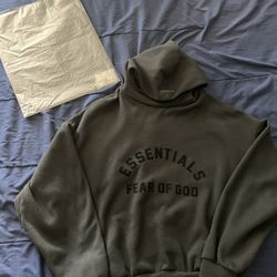 Essential Hoodie