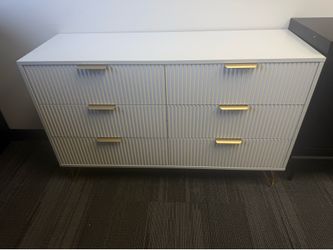 White 6 Drawer Dresser（Sw811)