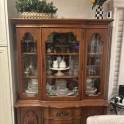 Vintage Solid Wood China Cabinet / Hutch – Excellent Condition