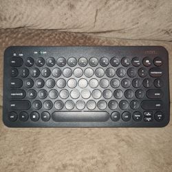 ONN. COMPACT WIRELESS KEYBOARD (NO DONGLE)