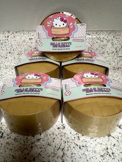 Hello Kitty and Friends Mystery Squishy Dumpling Glowing Edition