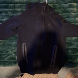 Nike tech