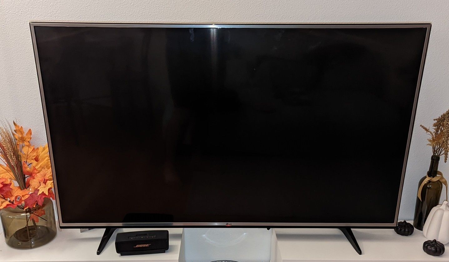 55" LG Smart Tv