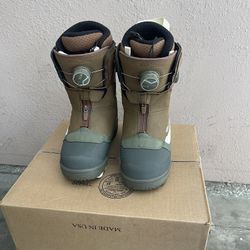 CODE EXTRA20 Vans Viaje Range Edition Snowboard Boots - Women's 2025